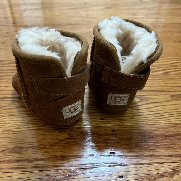 Size: 0-1 // Baby Ugg Boots - Picture 2 of 5